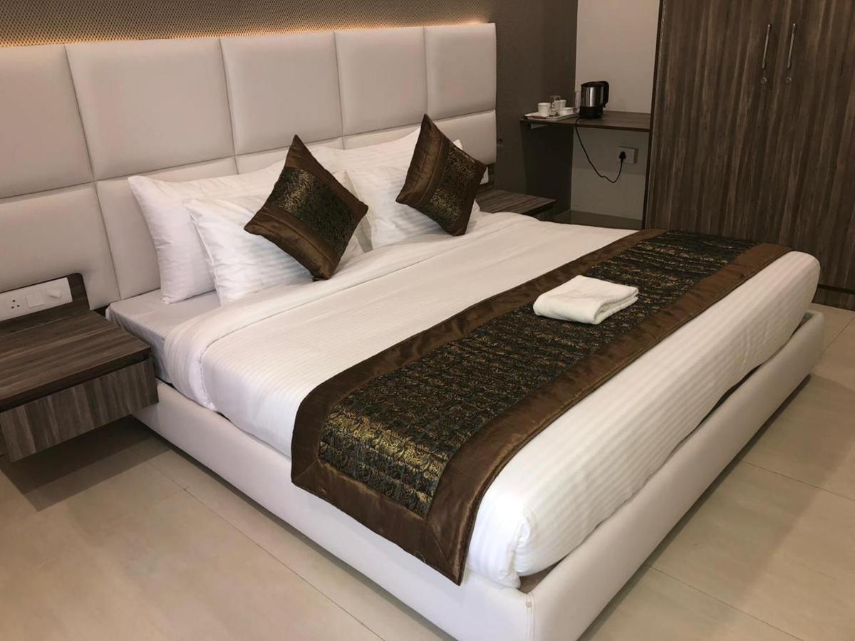 Mavens Inn Gurgaon Extérieur photo