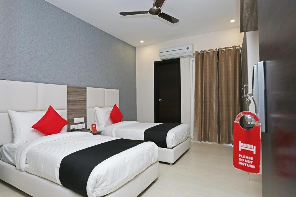 Mavens Inn Gurgaon Extérieur photo